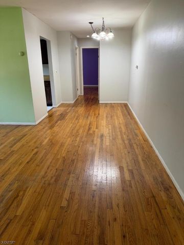55 Gill Ln 25, Woodbridge Twp., NJ 08830