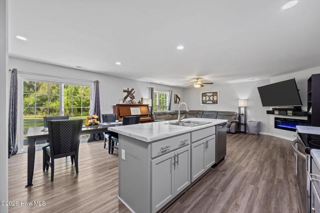 113 Harris Creek Loop Road, Jacksonville, NC 28540