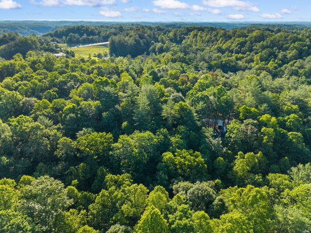 24 Joyful Springs, Beattyville, KY 41311