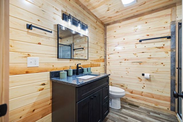 24 Joyful Springs, Beattyville, KY 41311