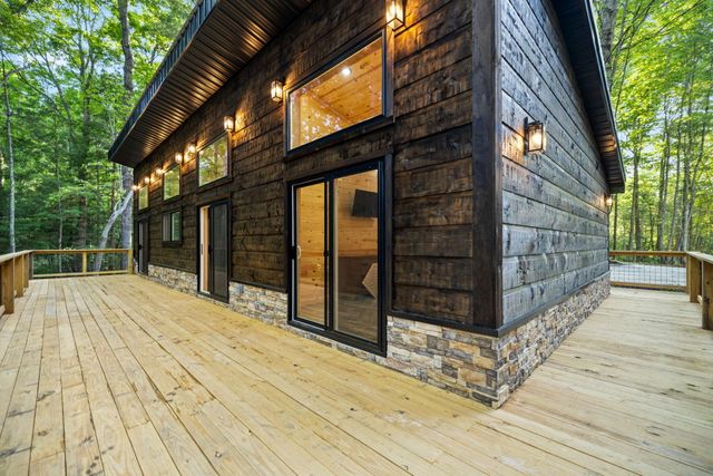 24 Joyful Springs, Beattyville, KY 41311