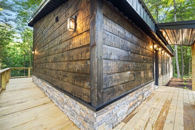 24 Joyful Springs, Beattyville, KY 41311