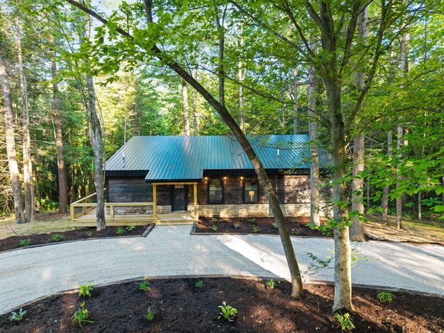 24 Joyful Springs, Beattyville, KY 41311