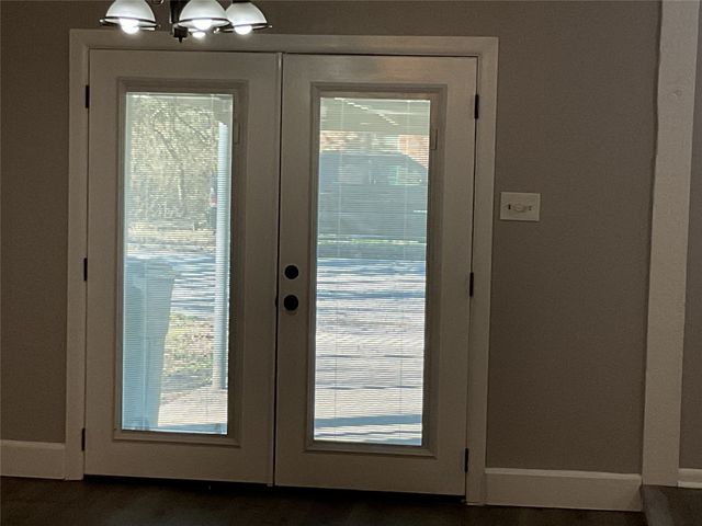 1405 W Ball Street, Weatherford, TX 76086