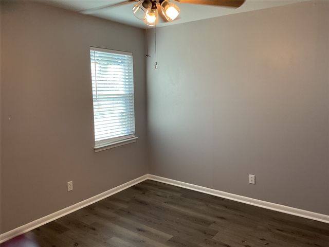 1405 W Ball Street, Weatherford, TX 76086