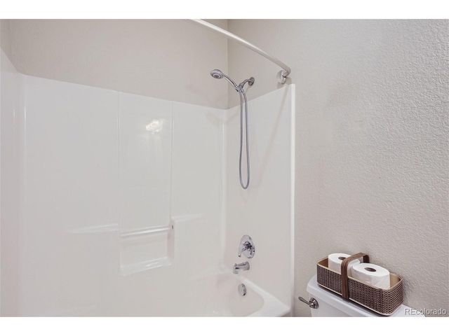 5775 29th St 1502, Greeley, CO 80634