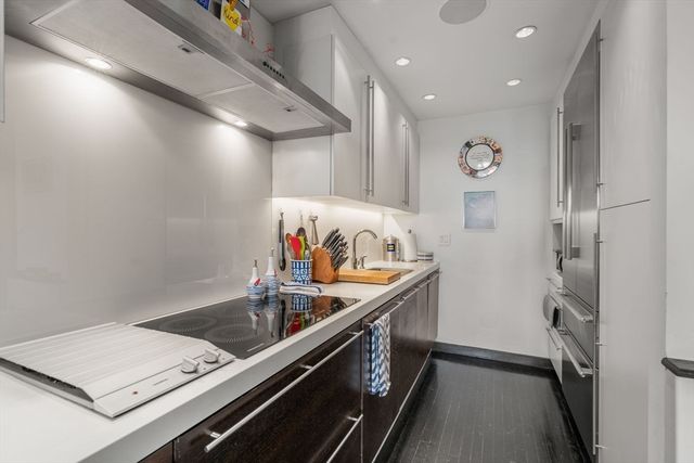 1241-1255 Adams F611, Boston, MA 02124