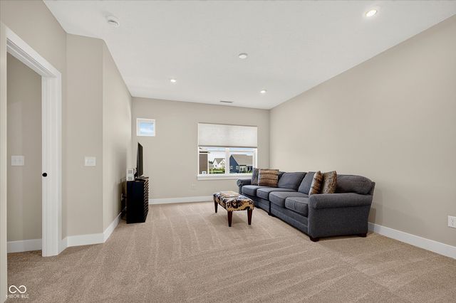 790 Robinson Farm Way, Westfield, IN 46074