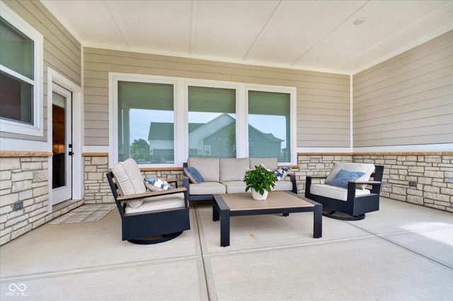 790 Robinson Farm Way, Westfield, IN 46074