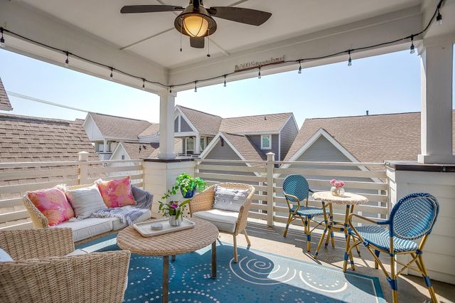 4913 Hidden Grove Drive, Fort Worth, TX 76114