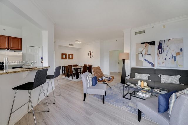 3001 NE 185th St 612, Aventura, FL 33180