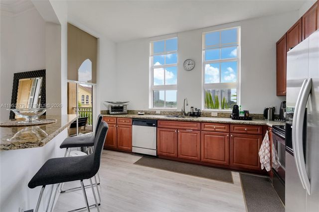 3001 NE 185th St 612, Aventura, FL 33180