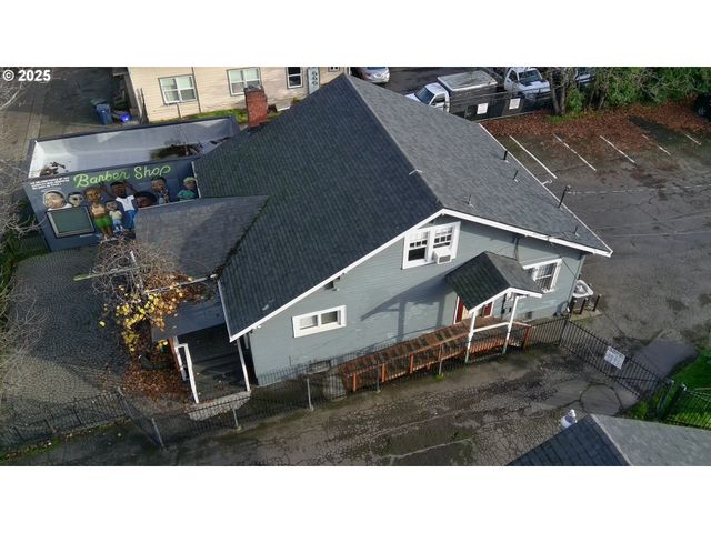 -1 W 7TH Ave, Eugene, OR 97402