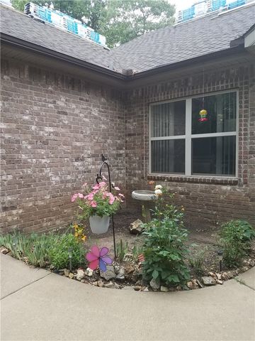 1 Darlington Circle, Bella Vista, AR 72714