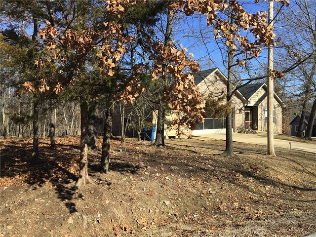 1 Darlington Circle, Bella Vista, AR 72714