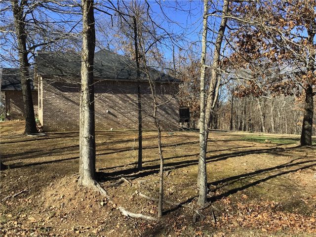 1 Darlington Circle, Bella Vista, AR 72714