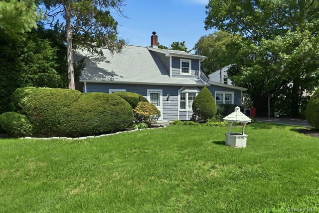 635 Whittier Street, Westbury, NY 11590