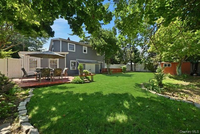 635 Whittier Street, Westbury, NY 11590