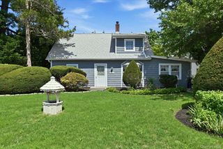 635 Whittier Street, Westbury, NY 11590