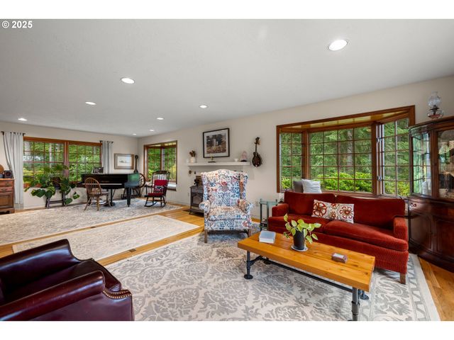 26465 Nw WEST UNION Rd, Hillsboro, OR 97124