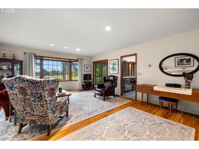 26465 Nw WEST UNION Rd, Hillsboro, OR 97124