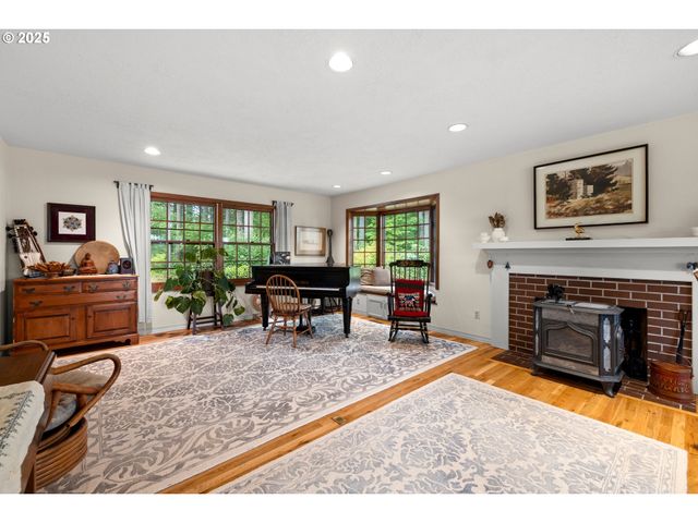 26465 Nw WEST UNION Rd, Hillsboro, OR 97124