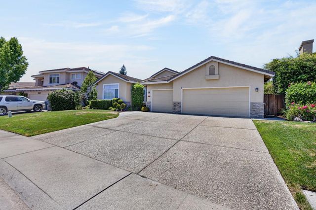 4446 Pebble Beach Rd, Rocklin, CA 95765