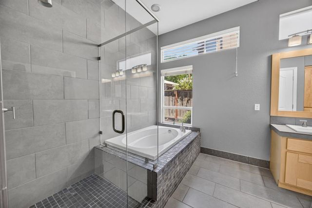 4446 Pebble Beach Rd, Rocklin, CA 95765