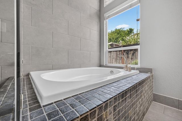 4446 Pebble Beach Rd, Rocklin, CA 95765