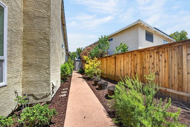 4446 Pebble Beach Rd, Rocklin, CA 95765