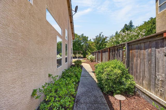 4446 Pebble Beach Rd, Rocklin, CA 95765