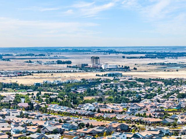 4446 Pebble Beach Rd, Rocklin, CA 95765