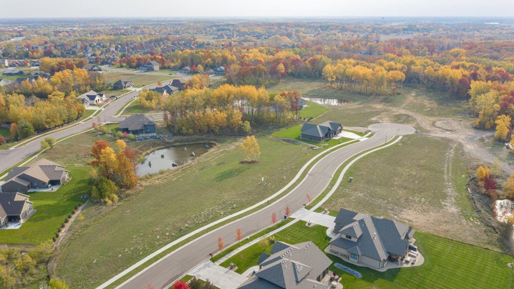 3414 Granite Way S, Saint Cloud, MN 56301