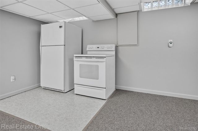 6730 Whiting Drive, Troy, MI 48098