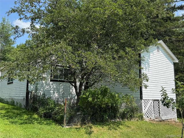 6269 State Route 42 6279, Woodbourne, NY 12788