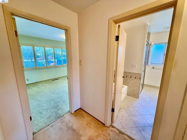2164 Lakeview Dr, San Leandro, CA 94577