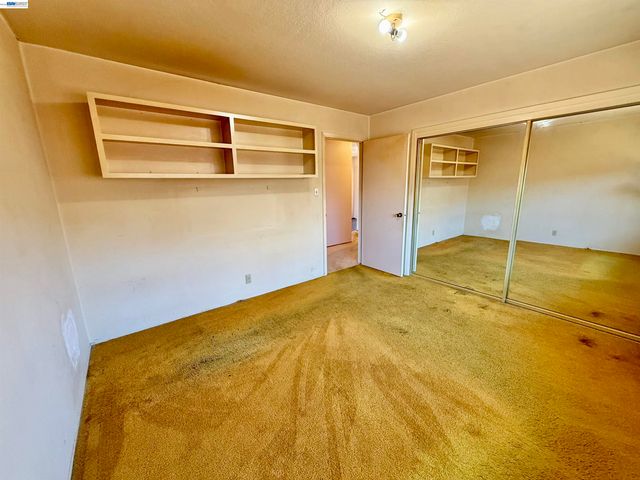 2164 Lakeview Dr, San Leandro, CA 94577