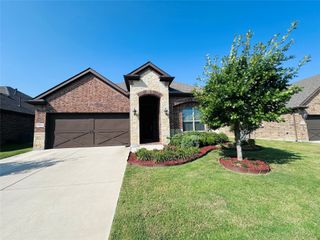 7504 Longbow Lane, Arlington, TX 76002
