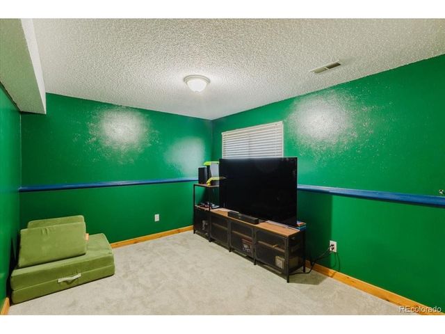 4933 Quari St, Denver, CO 80239