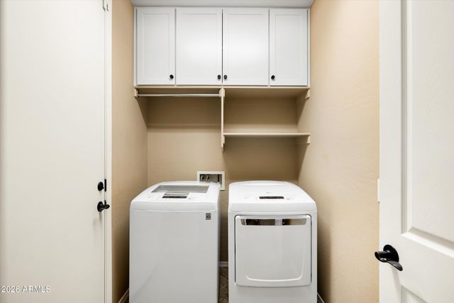 13054 W RUNNING DEER Trail, Peoria, AZ 85383