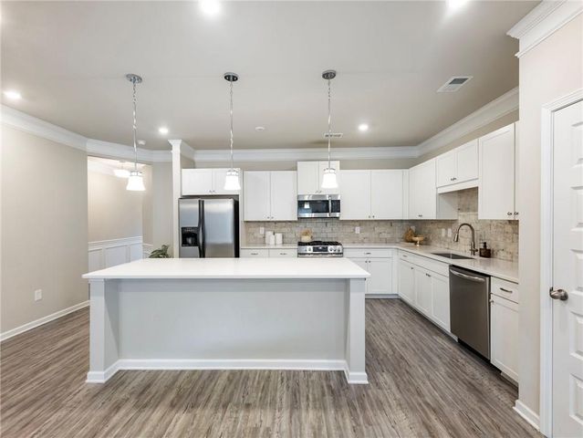 2333 Buford Town Drive, Buford, GA 30518