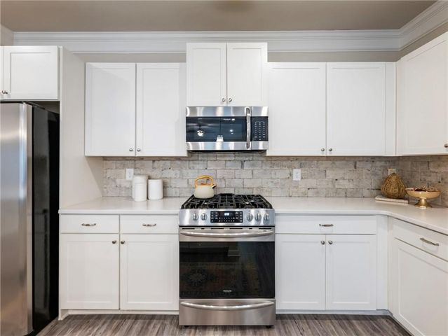 2333 Buford Town Drive, Buford, GA 30518