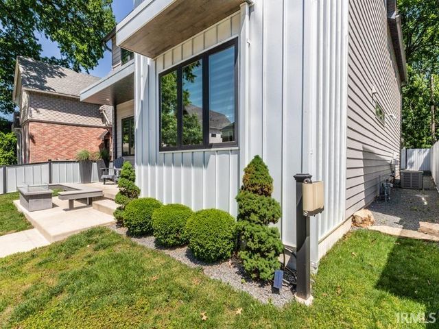 74 Adams Avenue, Evansville, IN 47713