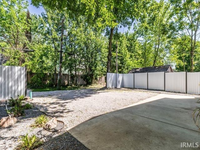 74 Adams Avenue, Evansville, IN 47713