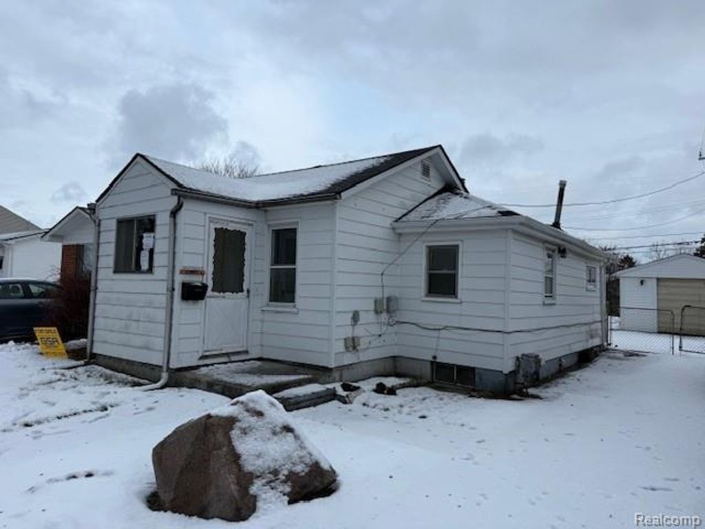 25324 Blair Street, Roseville, MI 48066