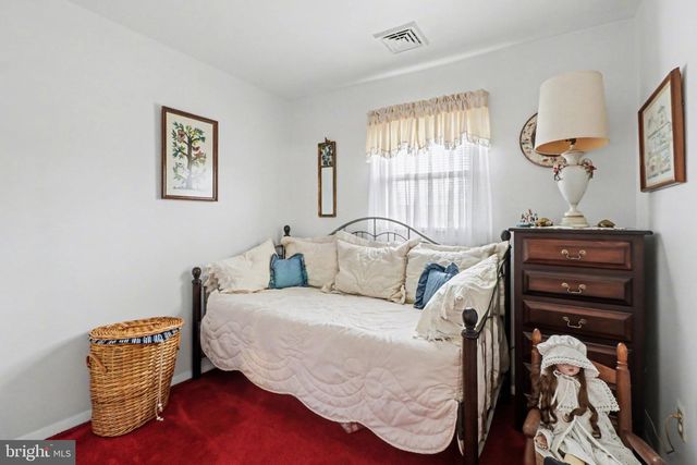 619 CHARLES RD, Dauphin, PA 17018