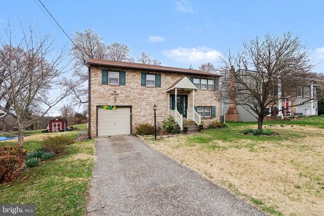 619 CHARLES RD, Dauphin, PA 17018