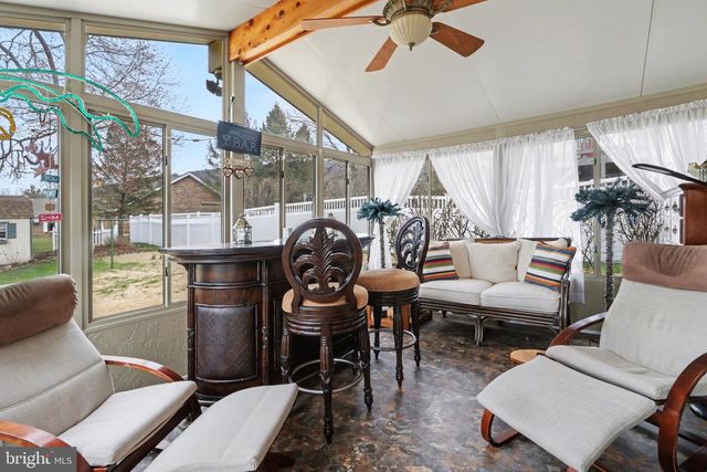 619 CHARLES RD, Dauphin, PA 17018