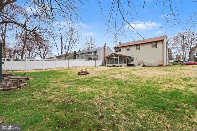 619 CHARLES RD, Dauphin, PA 17018