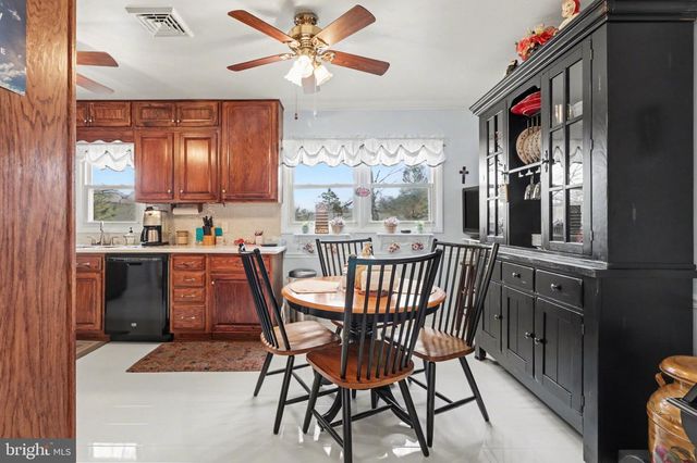 619 CHARLES RD, Dauphin, PA 17018